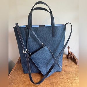 Michael Kors Large Hayley Blue Tote